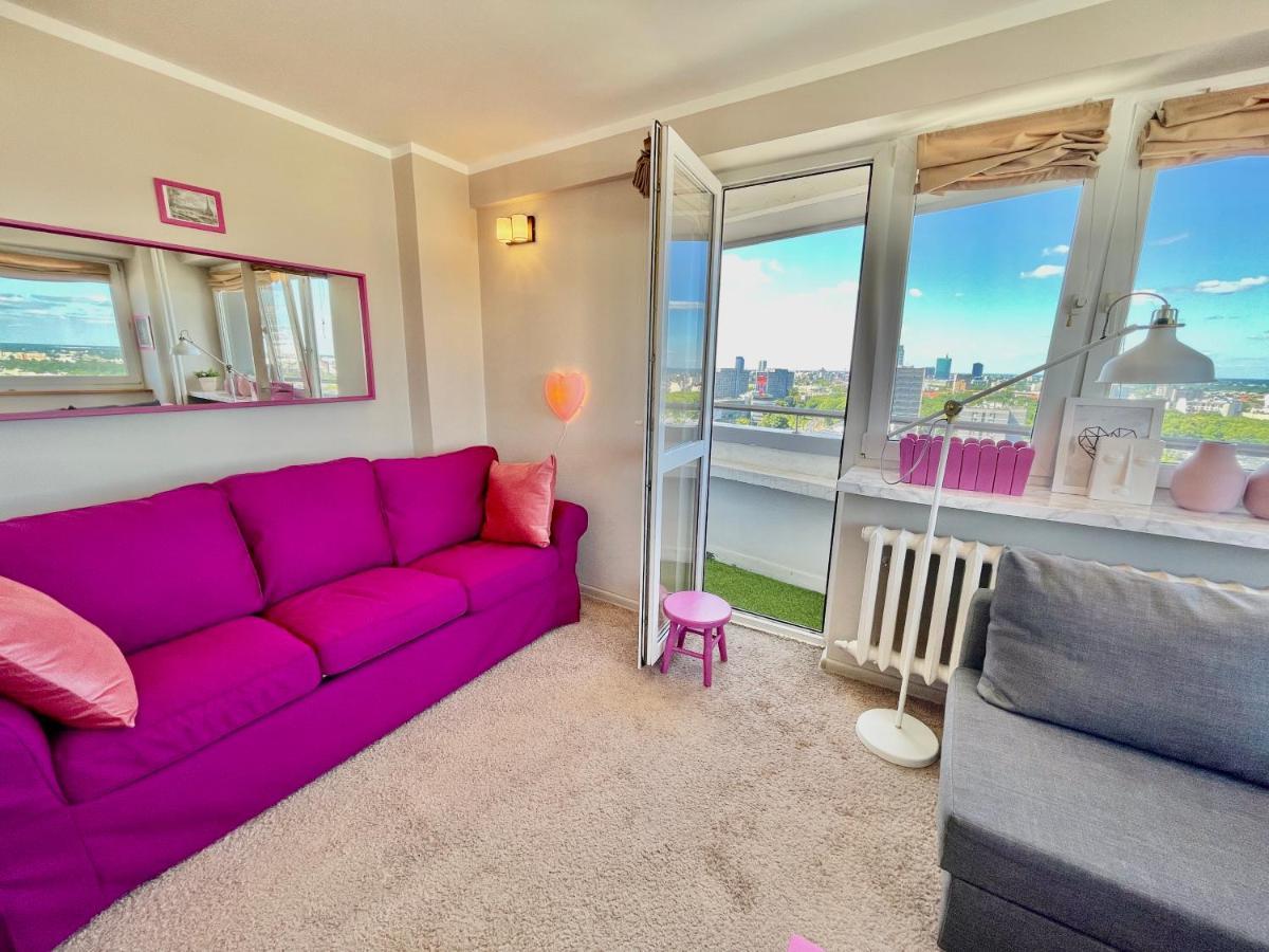 Apartment Lily Metro Wifi 1 Gbs 70'tv Netflix Hbo Max Appletv Warschau